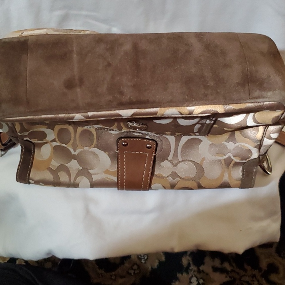 EUC:  Coach 'Chelsea Sateen' Optic Signature Shoulder Bag - Picture 9 of 13